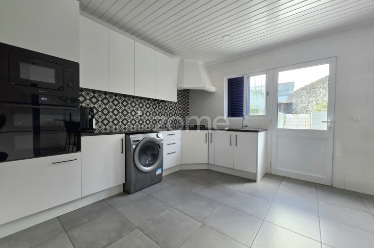 Moradia T4 para Venda em Calhetas Foto 10