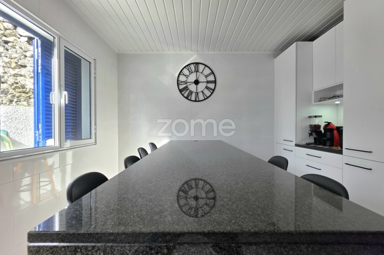 Moradia T4 para Venda em Calhetas Foto 12