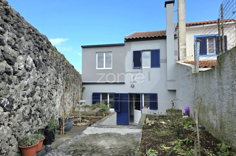 Moradia T4 para Venda em Calhetas Foto 25