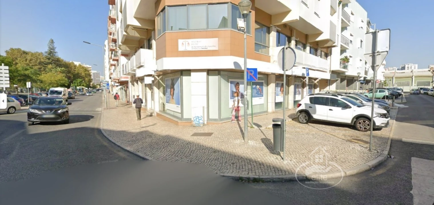 Loja para Arrendamento em União das Freguesias de Setúbal Foto 1