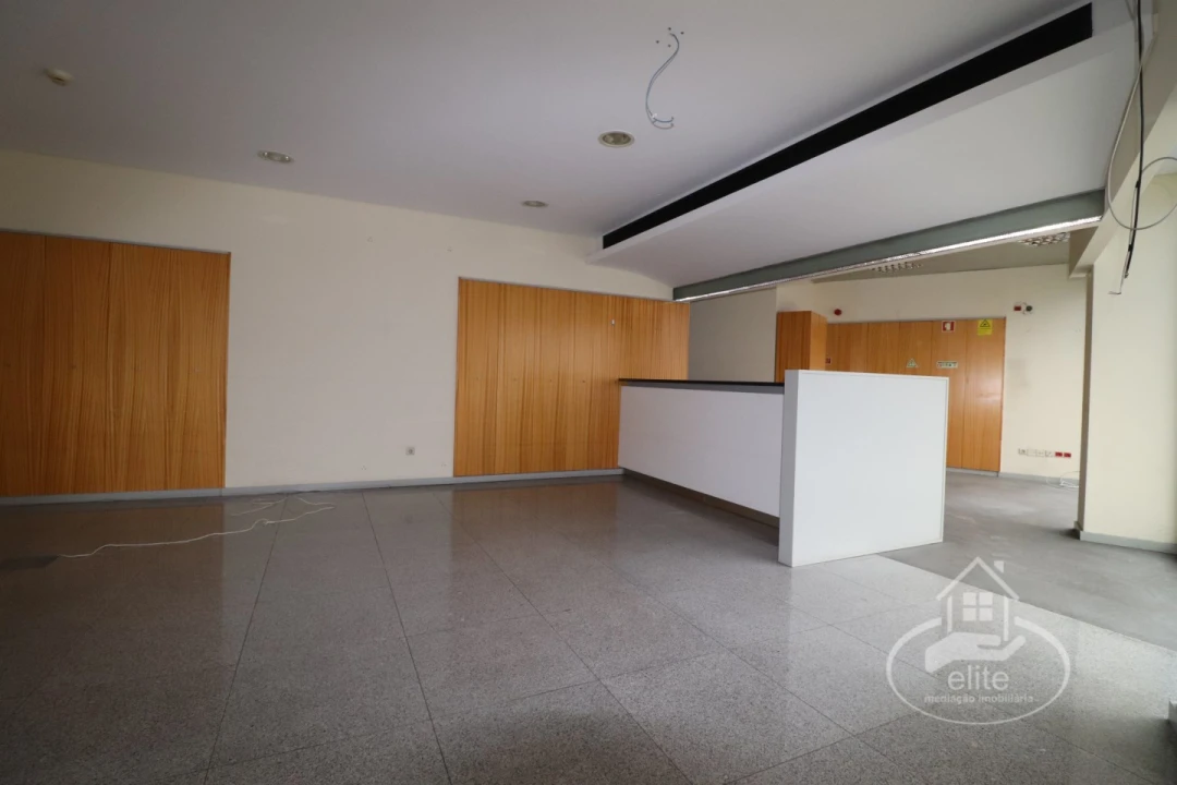 Loja para Arrendamento em União das Freguesias de Setúbal Foto 31