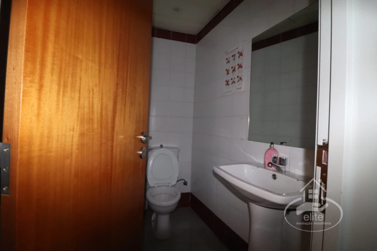 Loja para Arrendamento em União das Freguesias de Setúbal Foto 21