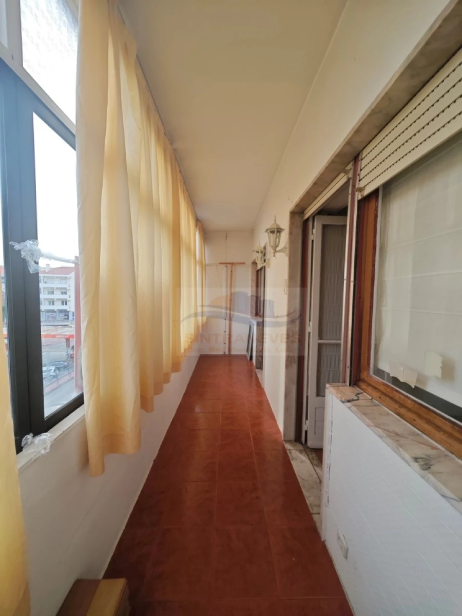 Apartamento T3 para Venda em Venteira Foto 8