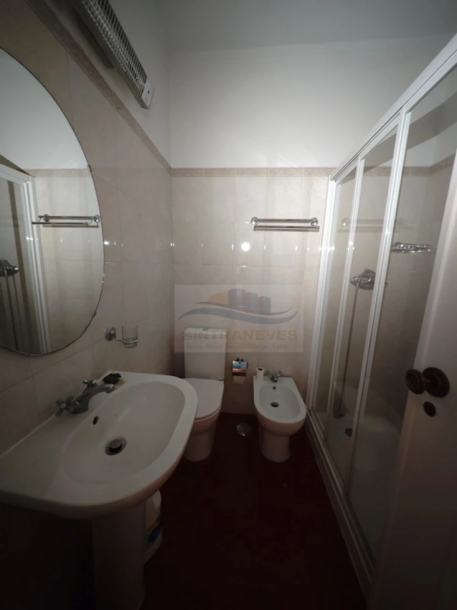 Apartamento T3 para Venda em Venteira Foto 9