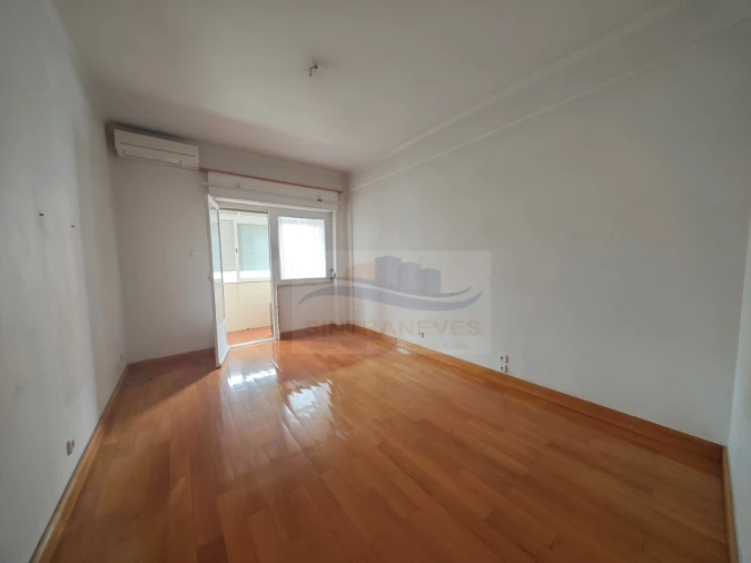 Apartamento T3 para Venda em Venteira Foto 13