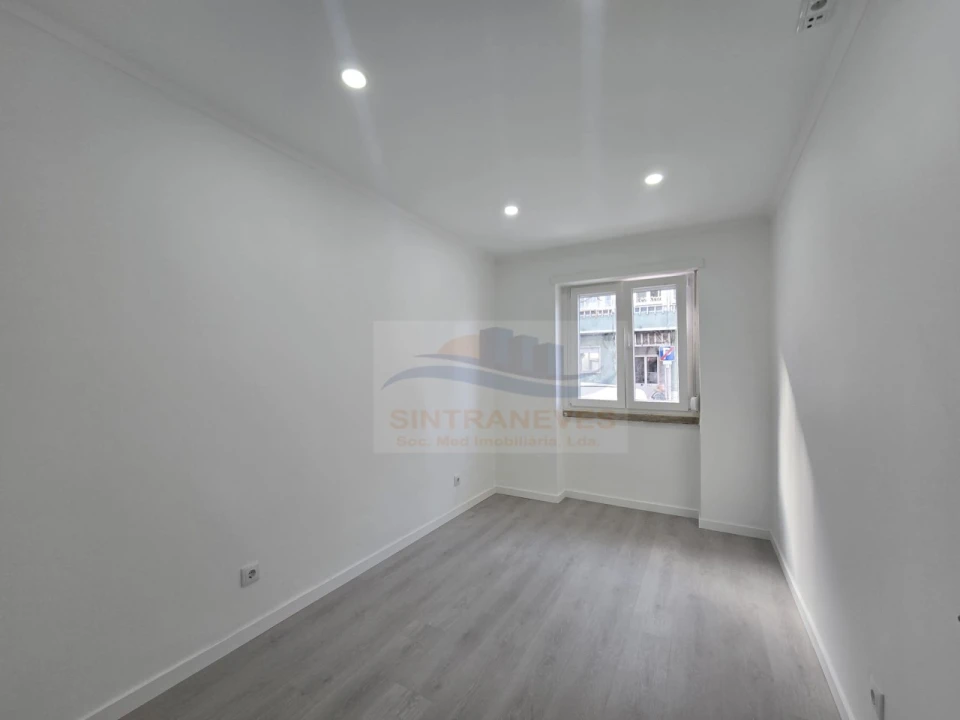 Apartamento T2 para Venda em Falagueira-Venda Nova Foto 22