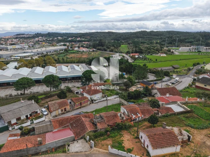 Moradia T3 para Venda em Taveiro, Ameal e Arzila Foto 2