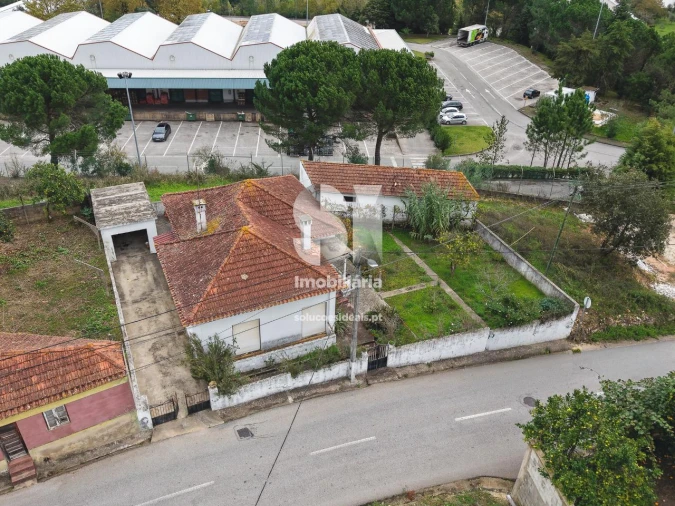 Moradia T3 para Venda em Taveiro, Ameal e Arzila Foto 5