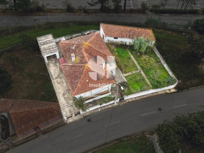 Moradia T3 para Venda em Taveiro, Ameal e Arzila Foto 6