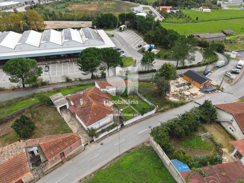 Moradia T3 para Venda em Taveiro, Ameal e Arzila Foto 1