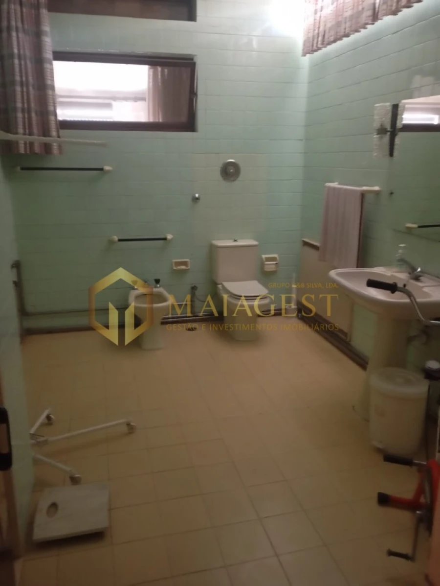 Moradia T6 para Venda em Mozelos Foto 17