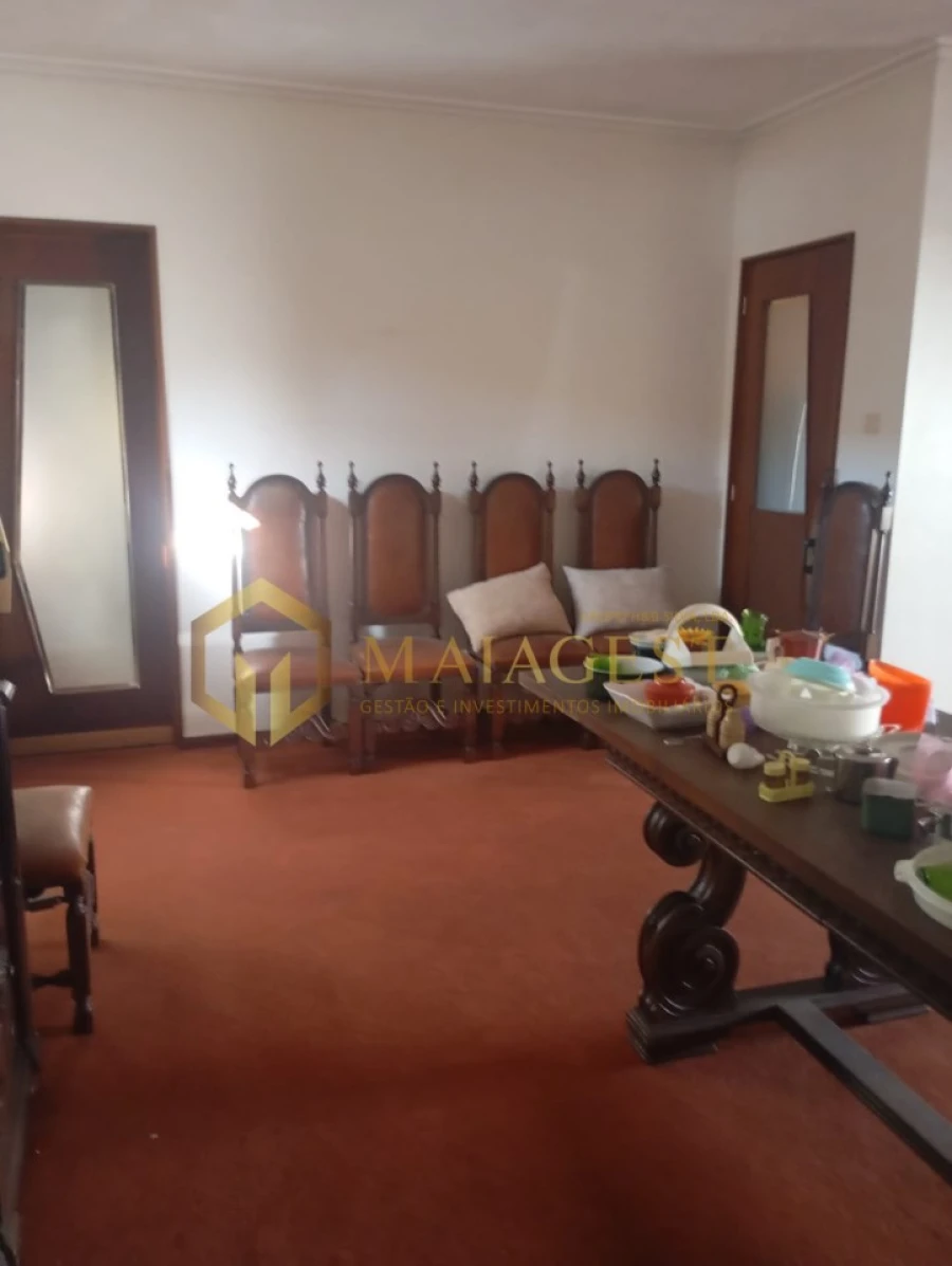 Moradia T6 para Venda em Mozelos Foto 21