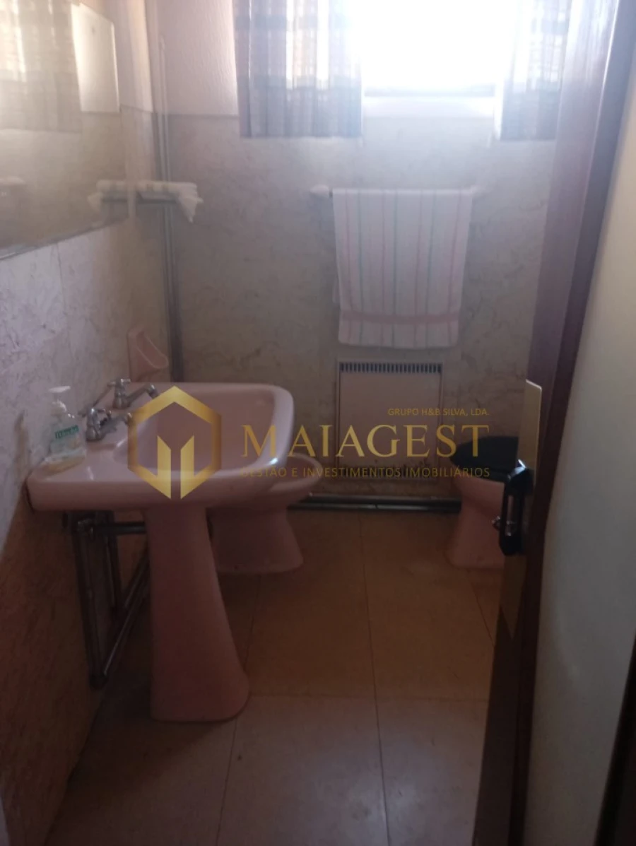 Moradia T6 para Venda em Mozelos Foto 26