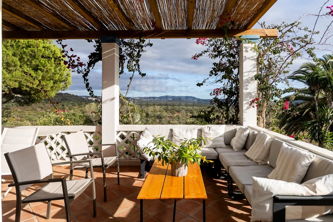 Moradia T4 para Venda em Loule (São Sebastião) Foto 4