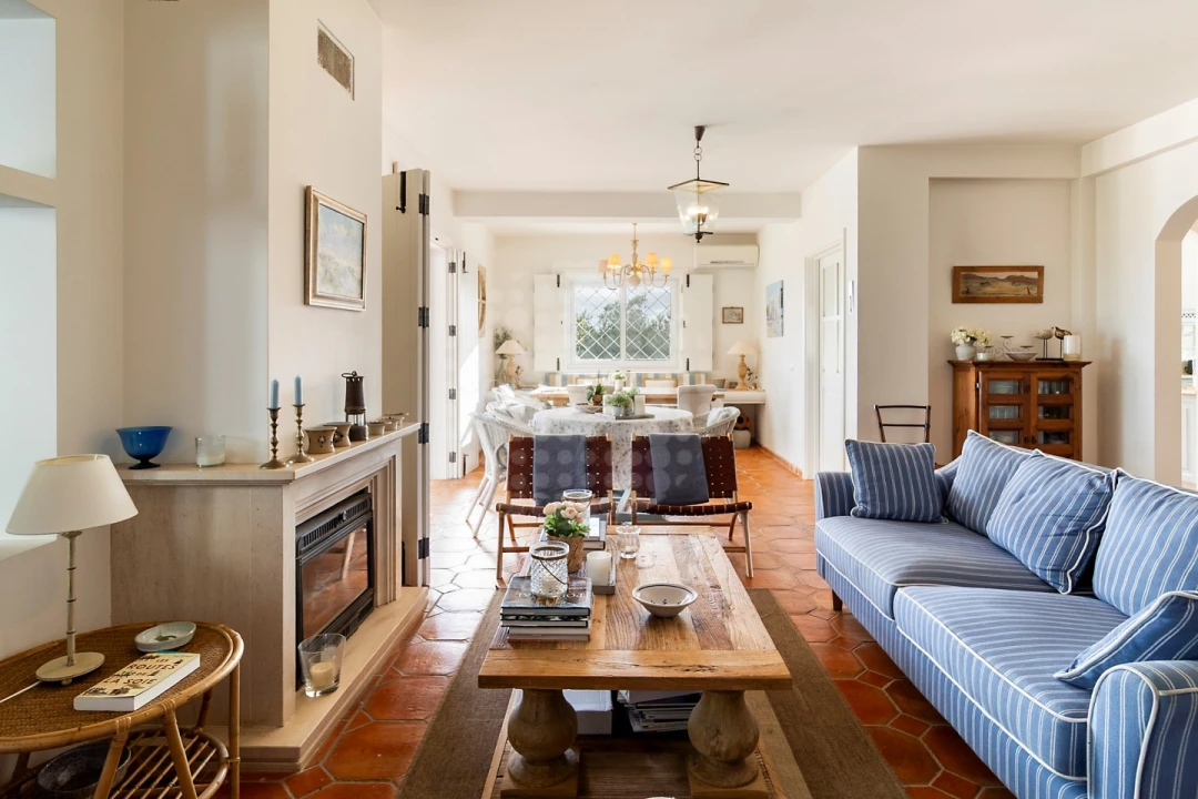 Moradia T4 para Venda em Loule (São Sebastião) Foto 5