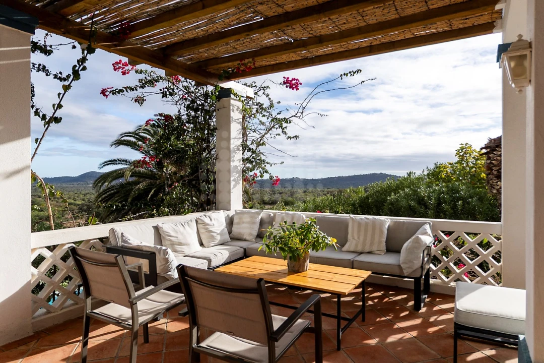 Moradia T4 para Venda em Loule (São Sebastião) Foto 10