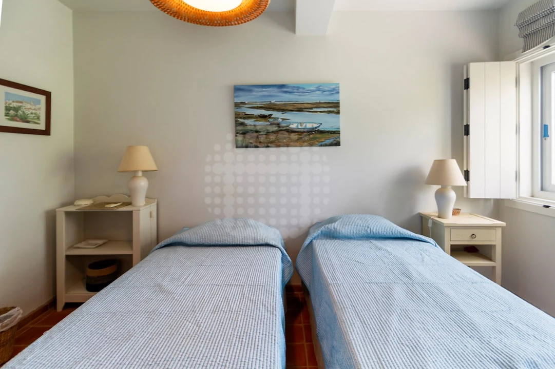 Moradia T4 para Venda em Loule (São Sebastião) Foto 27