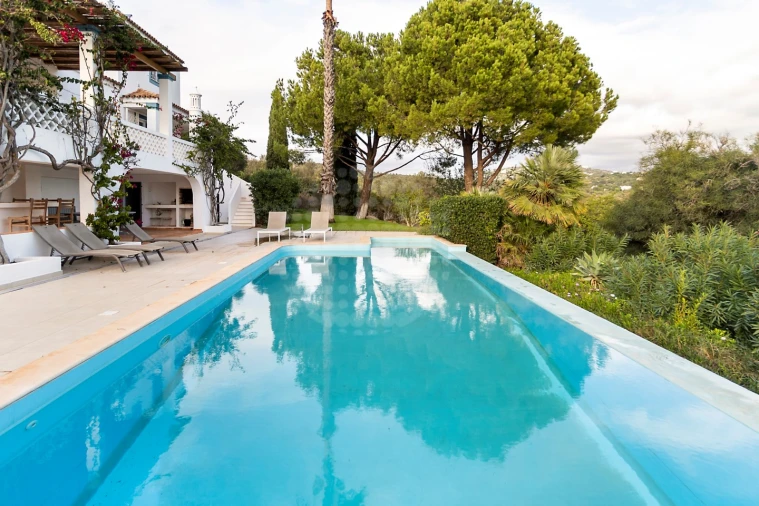 Moradia T4 para Venda em Loule (São Sebastião) Foto 30