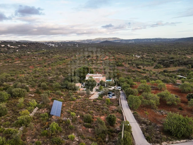 Moradia T4 para Venda em Loule (São Sebastião) Foto 37