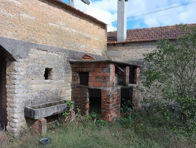 Moradia T2 para Venda em Ouca Foto 7