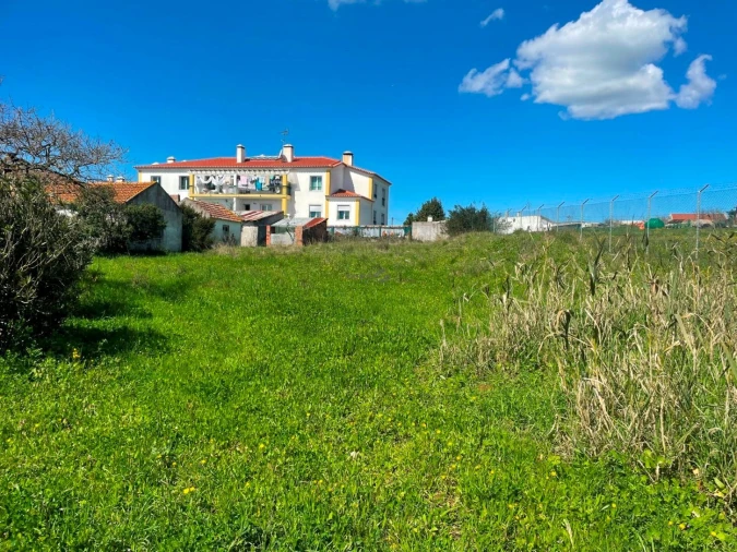 Terreno P/ Prédio para Venda em Milharado Foto 1