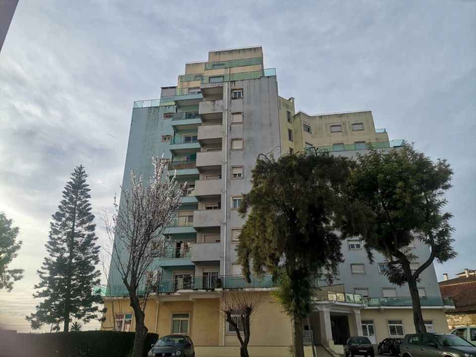 Apartamento T2 para Venda em Azambuja Foto 28