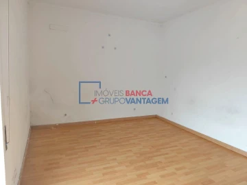 Apartamento T2 para Venda em Azambuja