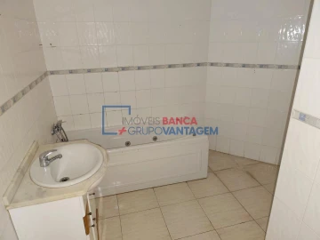 Apartamento T2 para Venda em Azambuja