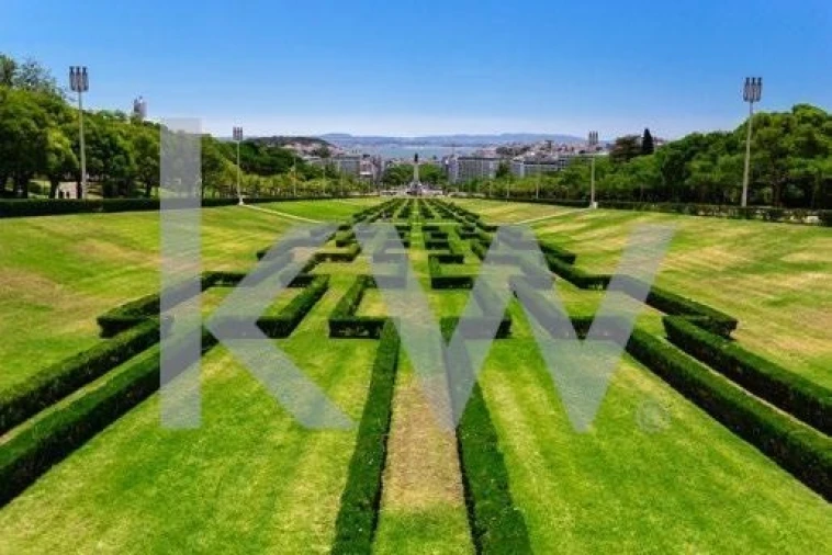 Prédio para Venda em Santo António Foto 7