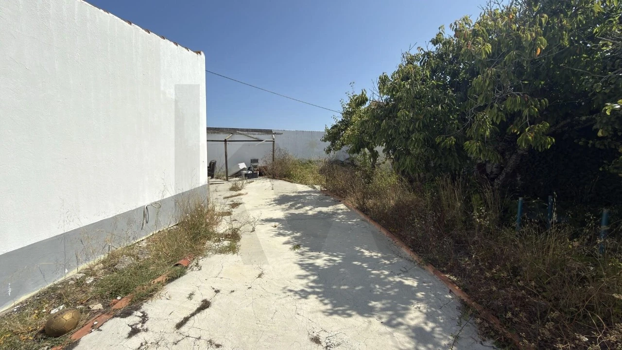Moradia T2 para Venda em Bombarral e Vale Covo Foto 5