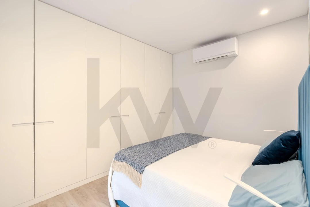 Apartamento T1 para Venda em Santo António Foto 13