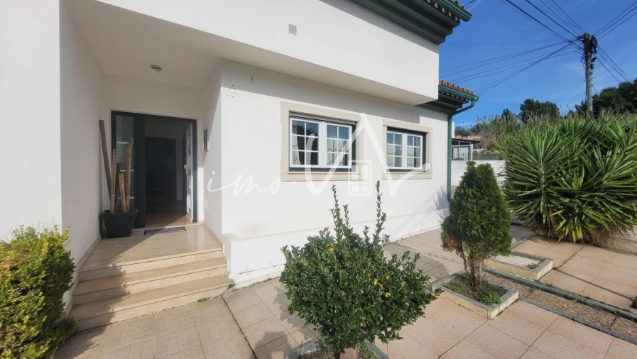 Moradia T3 para Venda em Tavarede Foto 3