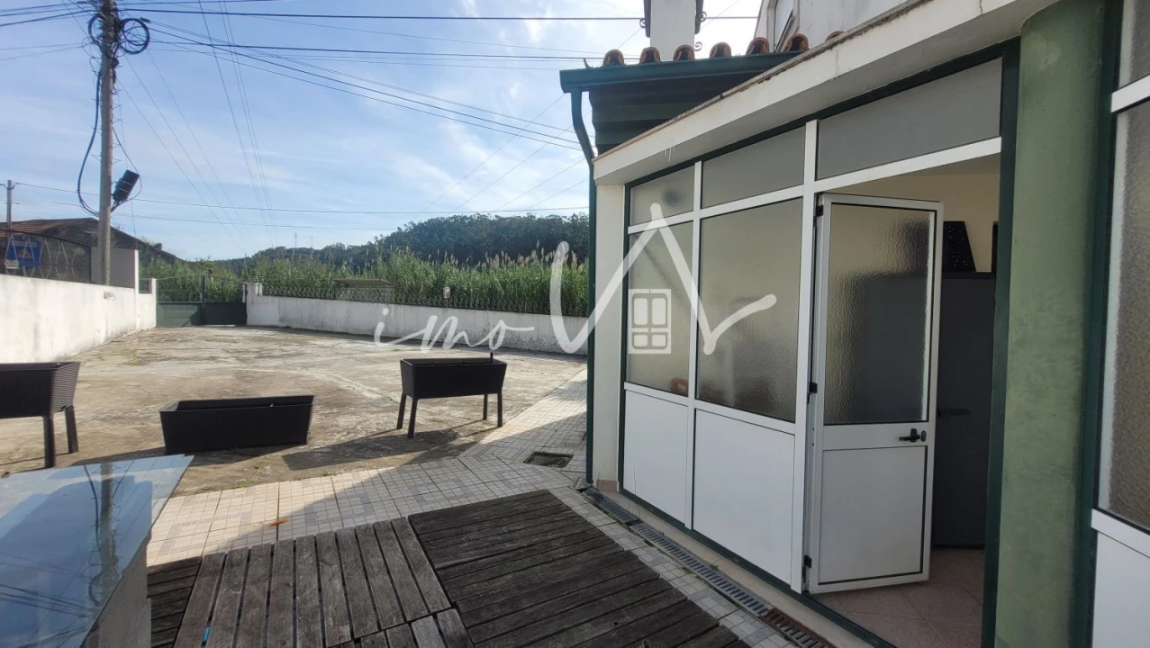 Moradia T3 para Venda em Tavarede Foto 24