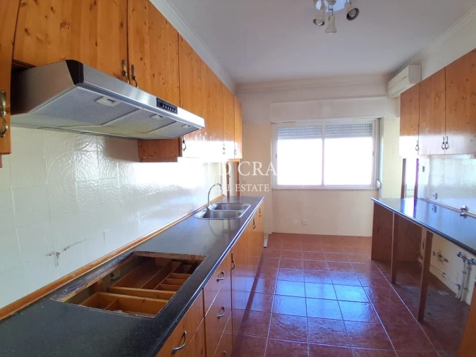 Apartamento T3 para Venda em Venteira Foto 4