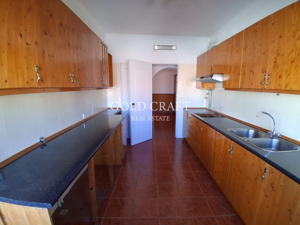 Apartamento T3 para Venda em Venteira Foto 2