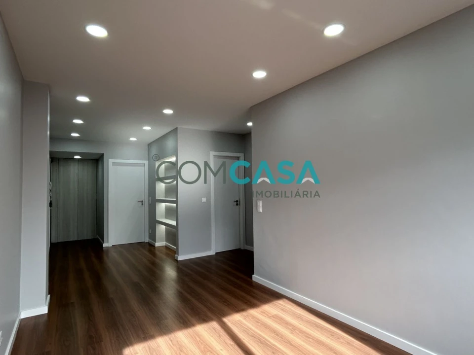 Apartamento T2 para Venda em Bonfim Foto 4