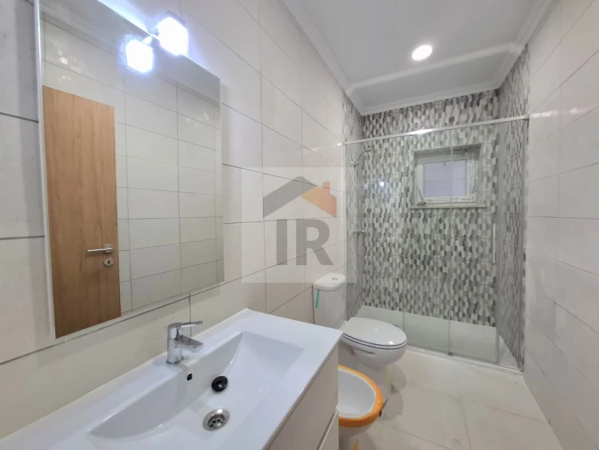 Apartamento T3 para Arrendamento em Caldas da Rainha - Santo Onofre e Serra do Bouro Foto 10