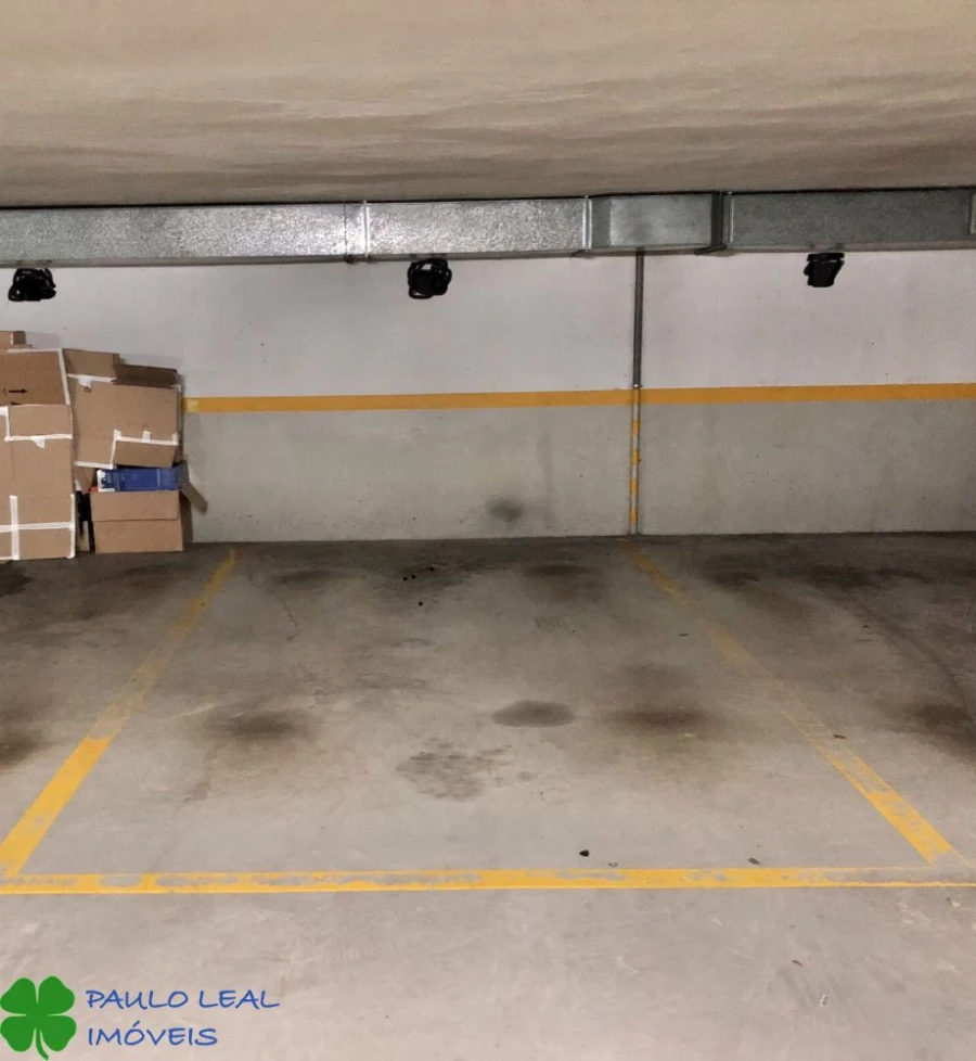 Apartamento T2 para Venda em Castêlo da Maia Foto 14