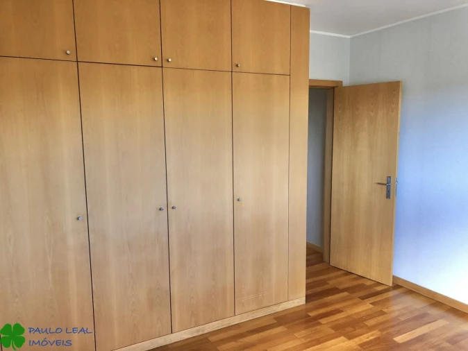 Apartamento T2 para Venda em Castêlo da Maia Foto 7