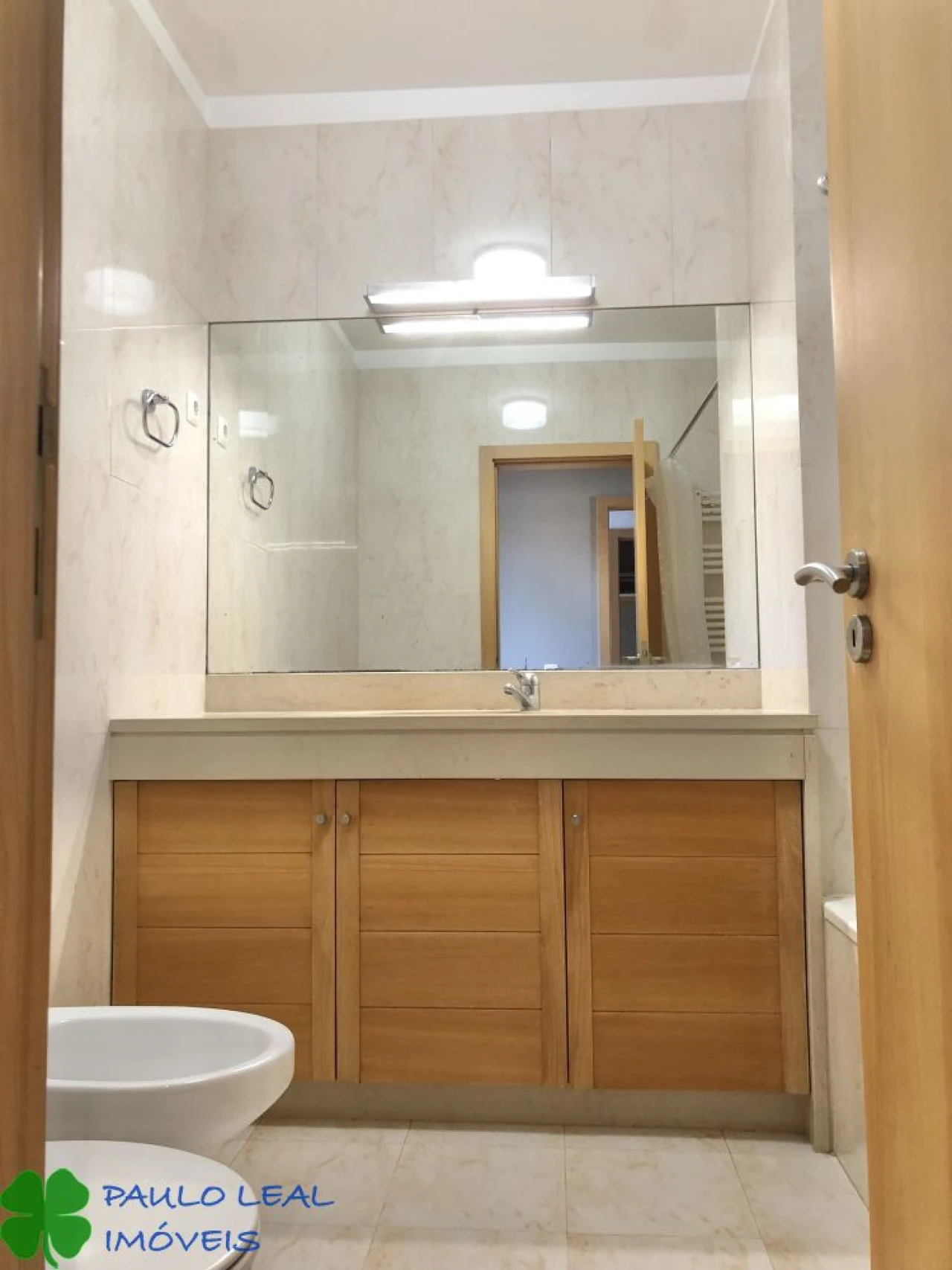 Apartamento T2 para Venda em Castêlo da Maia Foto 10