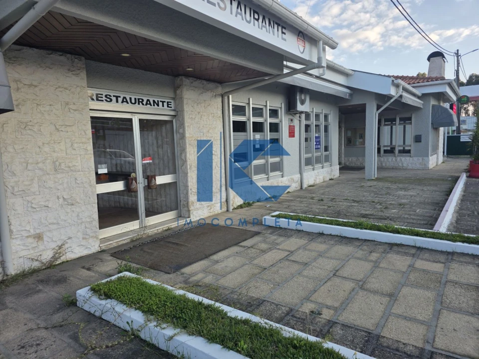 Loja para Arrendamento em Aguada de Cima Foto 2