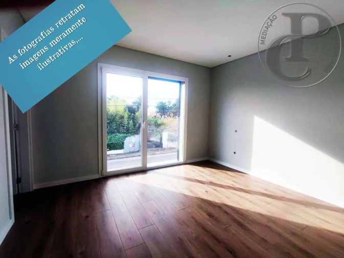 Moradia T4 para Venda em Fernao Ferro Foto 6