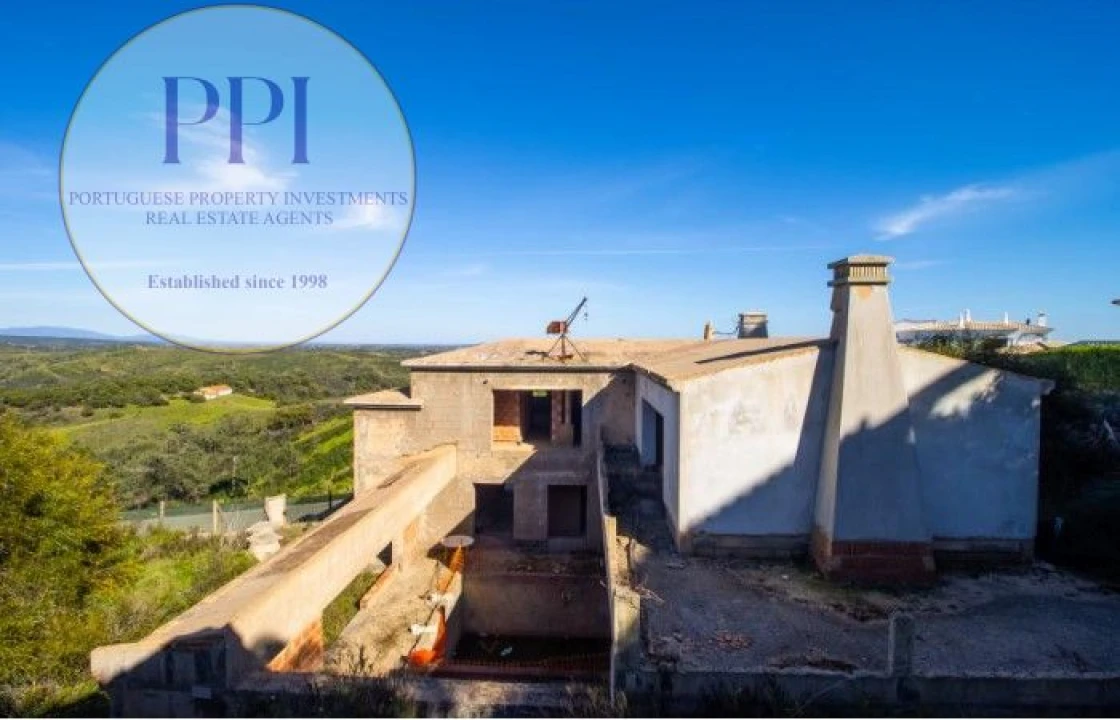 Moradia T4 para Venda em Budens Foto 3