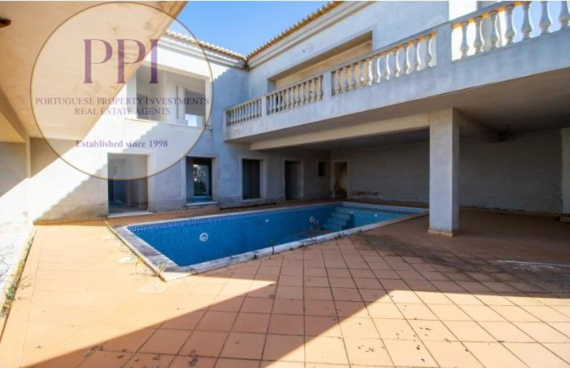 Moradia T5 para Venda em Budens Foto 6