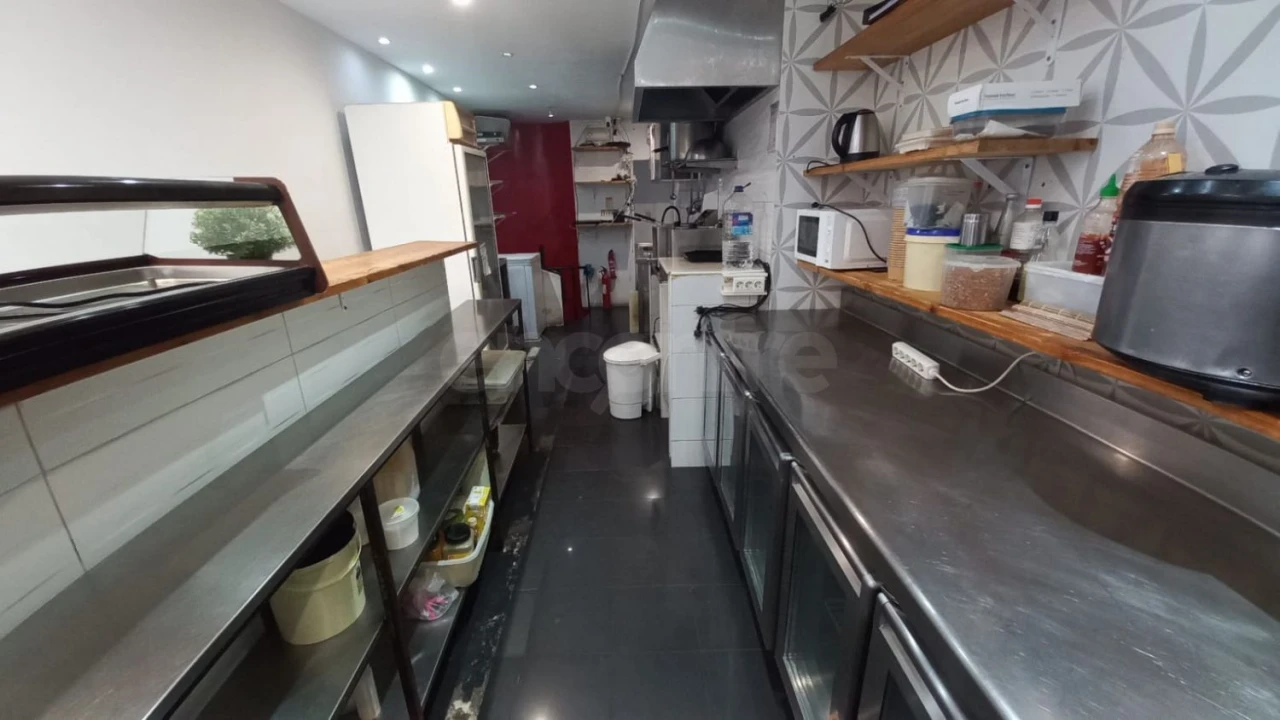 Loja para Trespasse em Avenidas Novas Foto 32