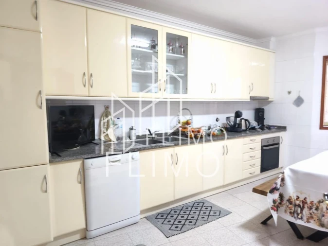 Apartamento T2 para Venda em São Miguel do Souto e Mosteirô Foto 24