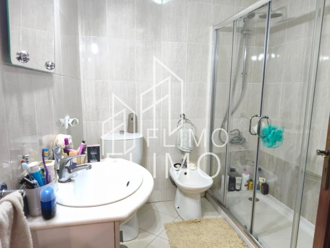 Apartamento T2 para Venda em São Miguel do Souto e Mosteirô Foto 9