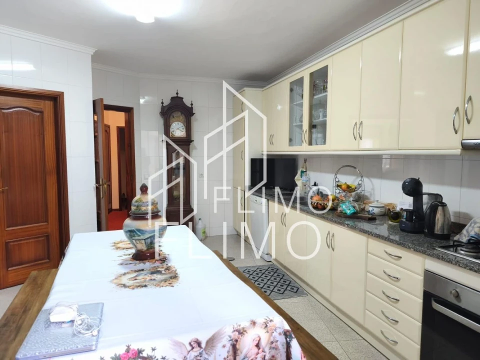 Apartamento T2 para Venda em São Miguel do Souto e Mosteirô Foto 18