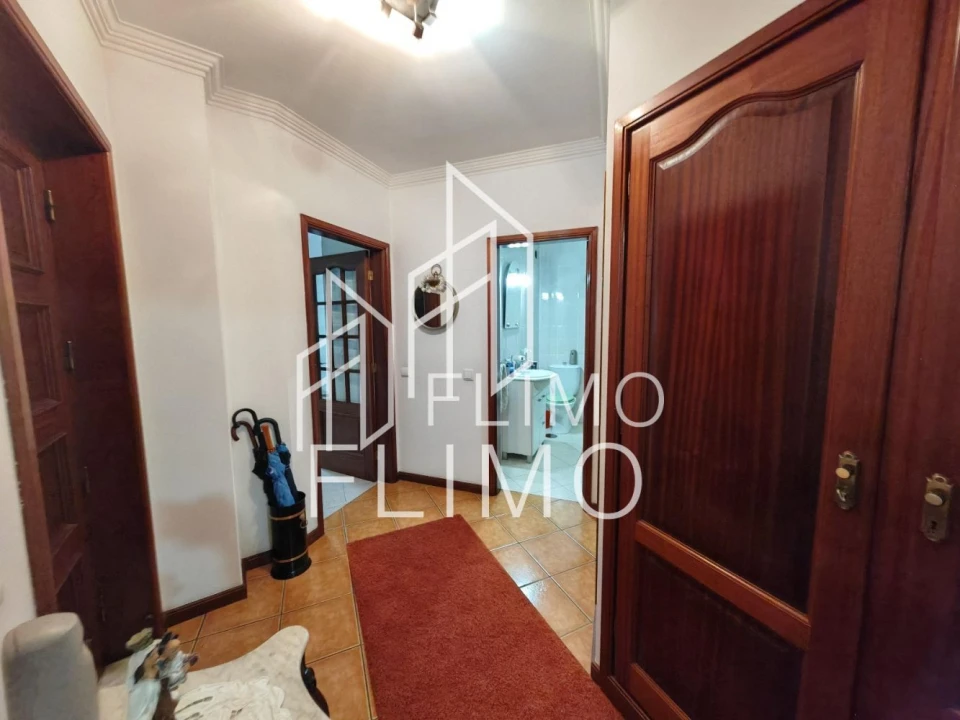 Apartamento T2 para Venda em São Miguel do Souto e Mosteirô Foto 23