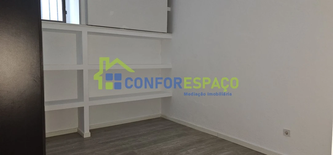 Apartamento T2 para Venda em Castelo Branco Foto 13